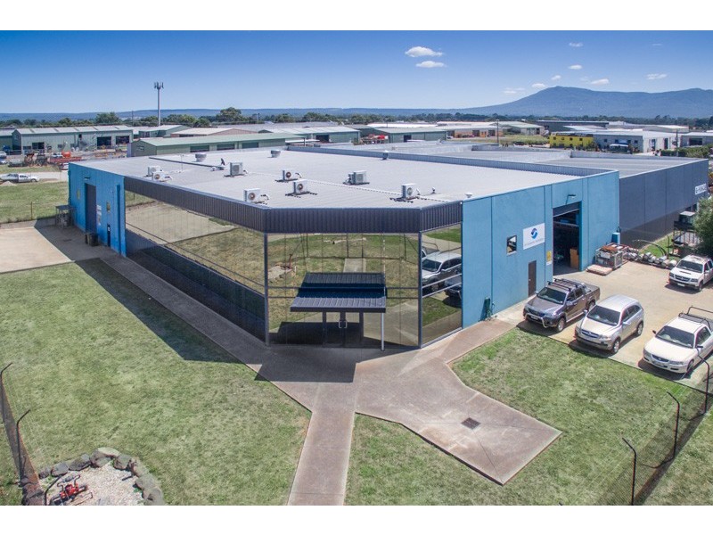 19 Ladd Road, New Gisborne VIC 3438