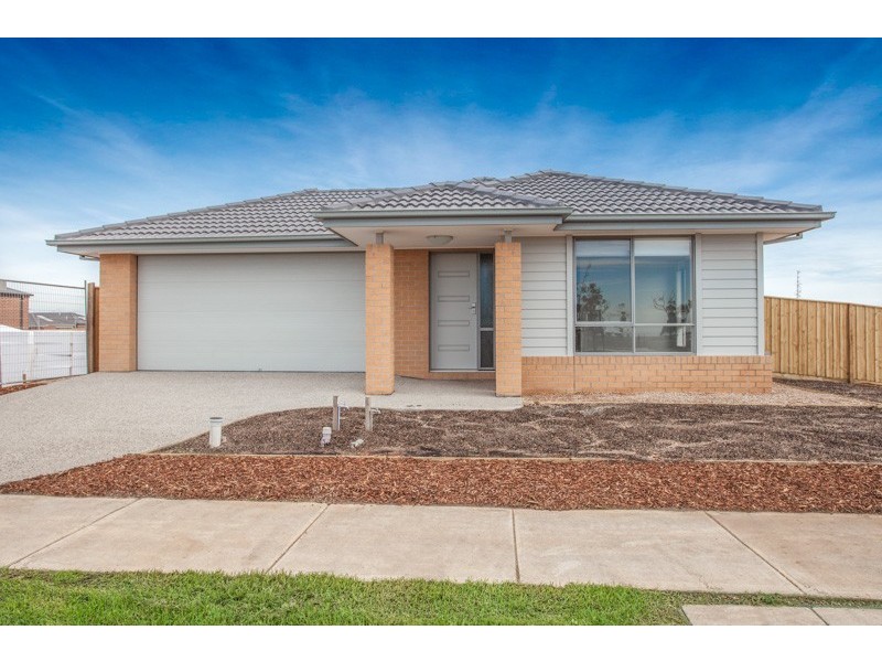 51 Welcome Pde, Wyndham Vale VIC 3024