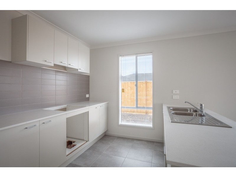 51 Welcome Pde, Wyndham Vale VIC 3024