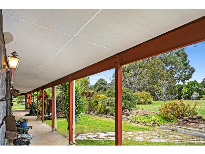 11 Dohoney Road, Bullengarook VIC 3437