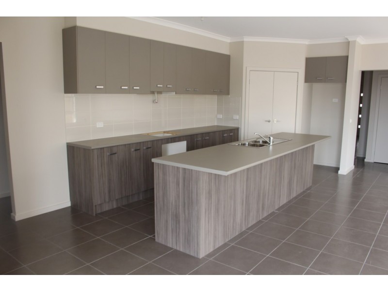 58 Rosenthal Boulevard, Sunbury VIC 3429