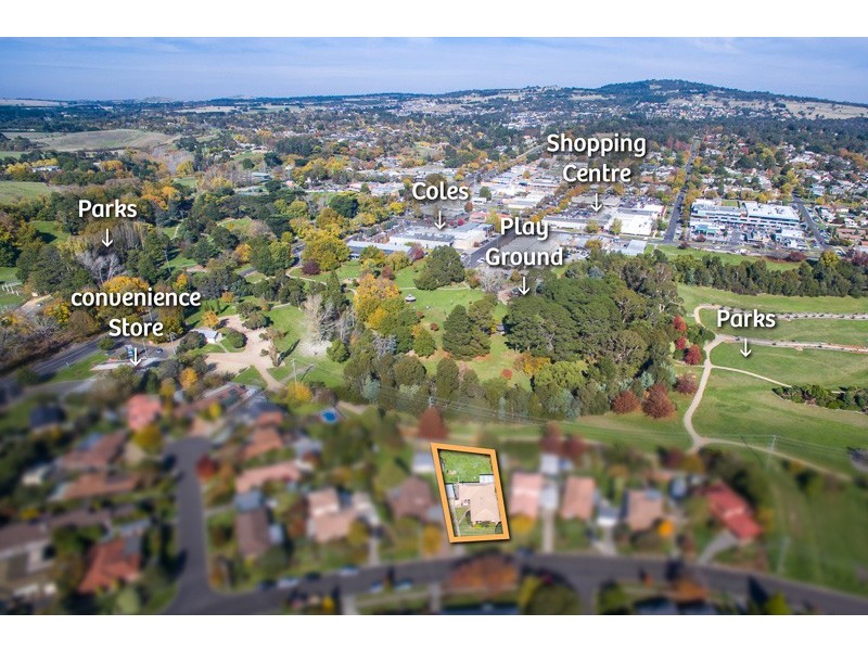 98 Frith Road, Gisborne VIC 3437