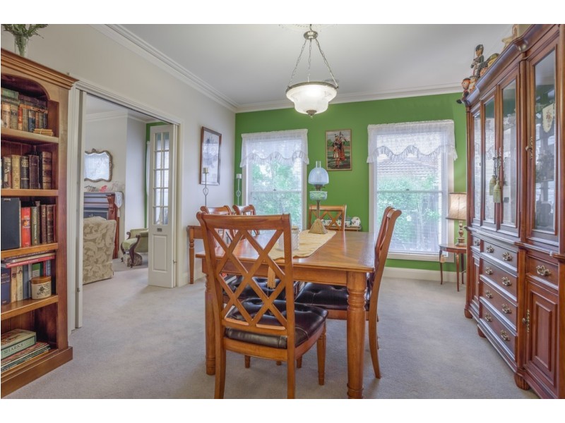 5 Mulgutherie Way, Gisborne VIC 3437