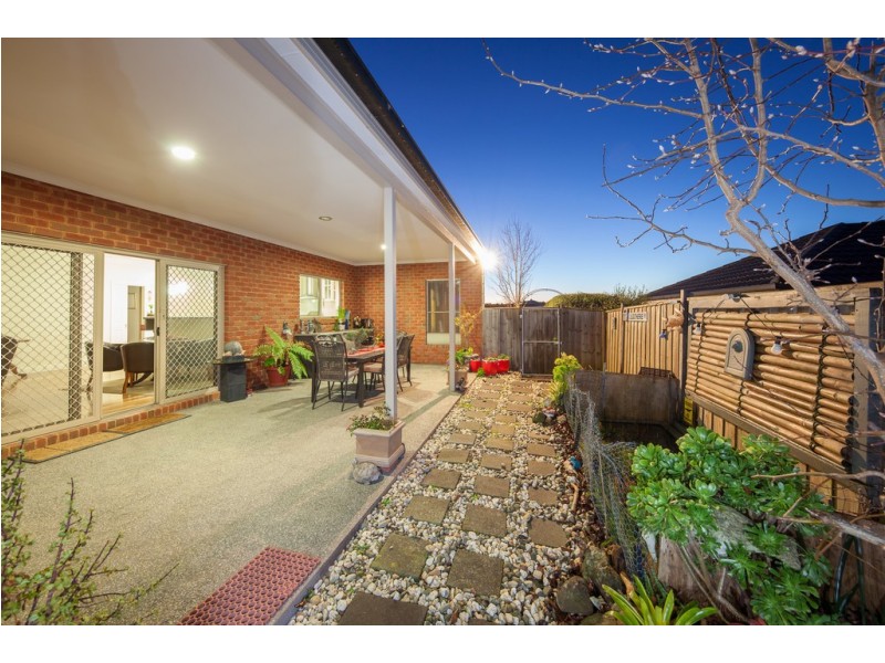 5 Mulgutherie Way, Gisborne VIC 3437