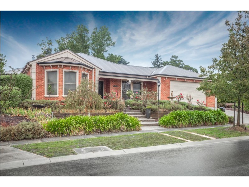 5 Mulgutherie Way, Gisborne VIC 3437