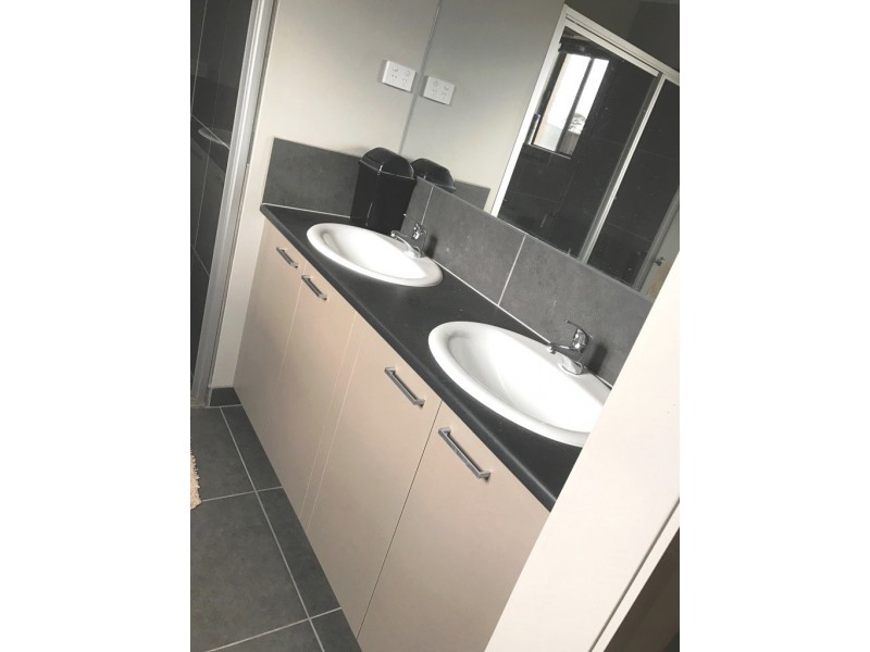 72 Warren Street, Kyneton VIC 3444