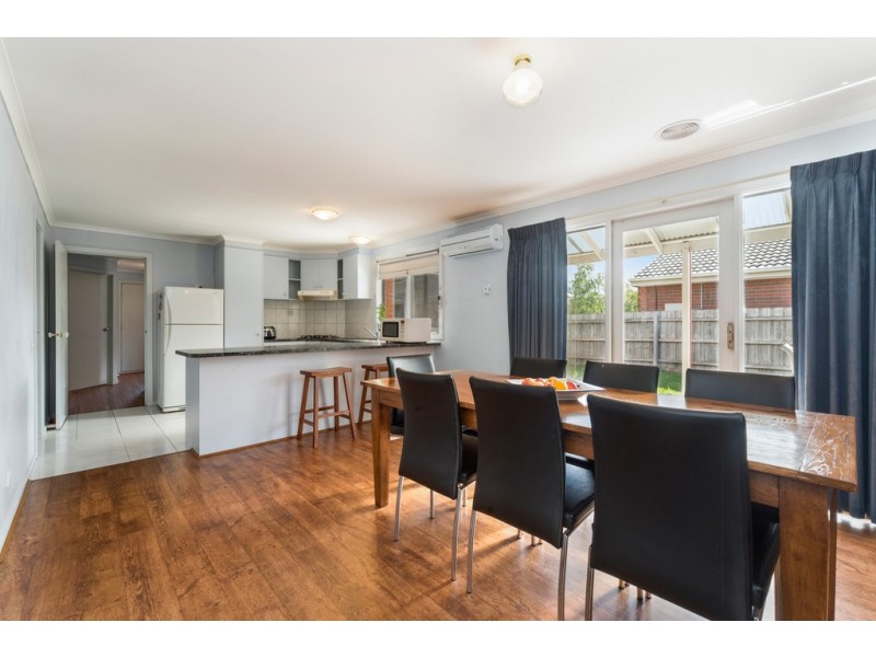 15 Vista Close, Gisborne VIC 3437