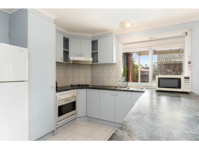 15 Vista Close, Gisborne VIC 3437