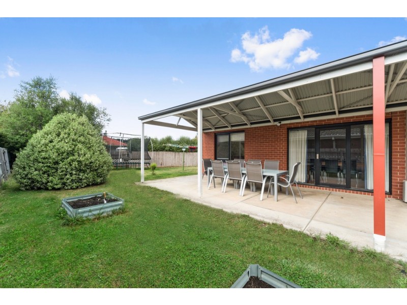 15 Vista Close, Gisborne VIC 3437