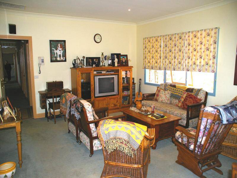 206 Mt. Gisborne Rd, Gisborne VIC 3437