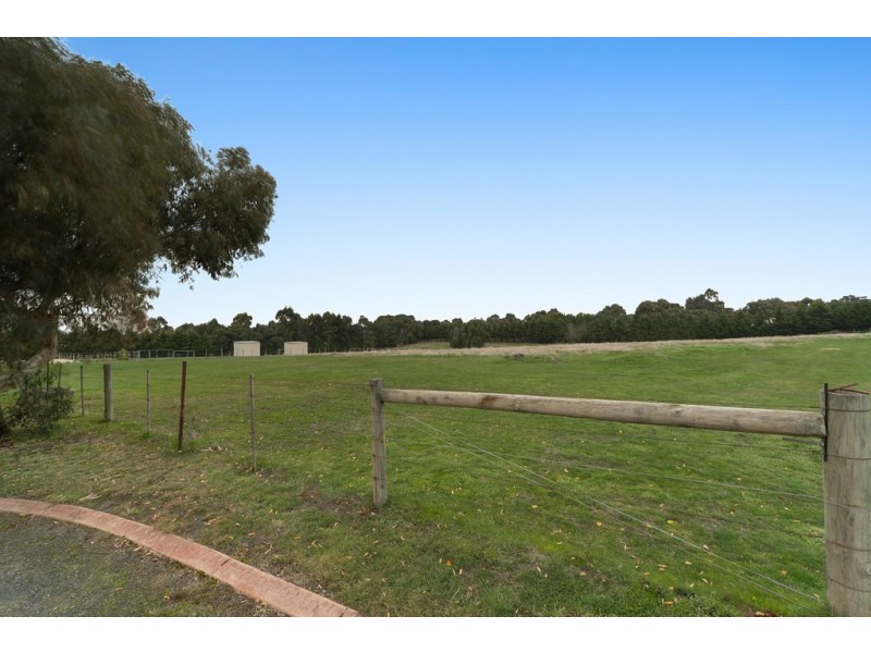 143 Gyro Close, Riddells Creek VIC 3431