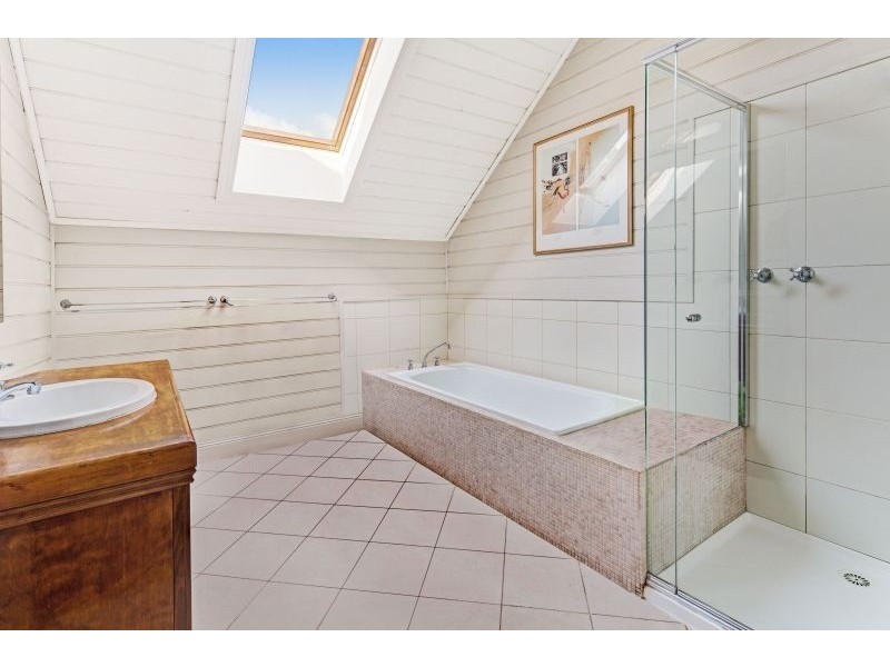 34 Tickawarra Road, Romsey VIC 3434