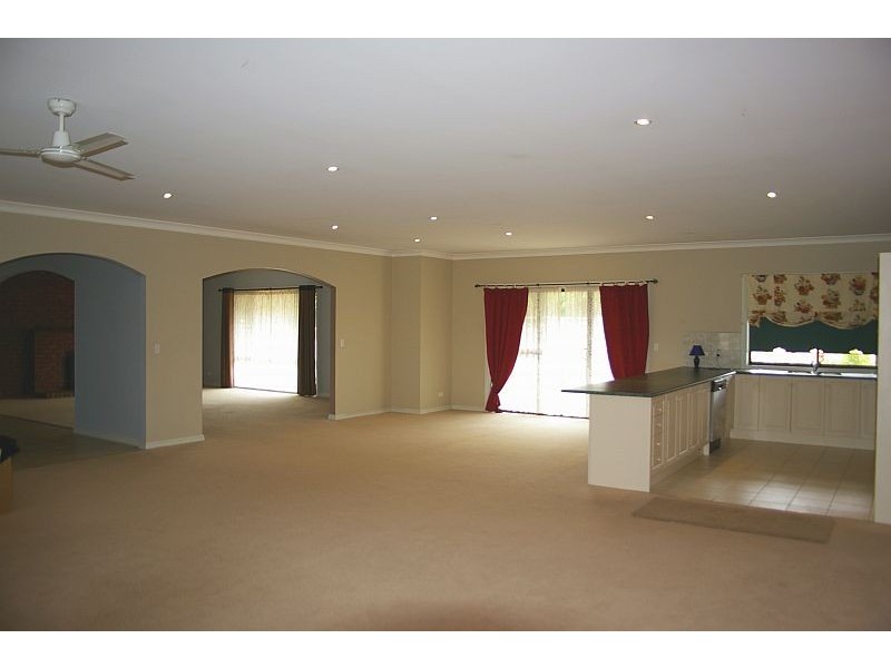 31 Tylden/Trentham Road, Tylden VIC 3444