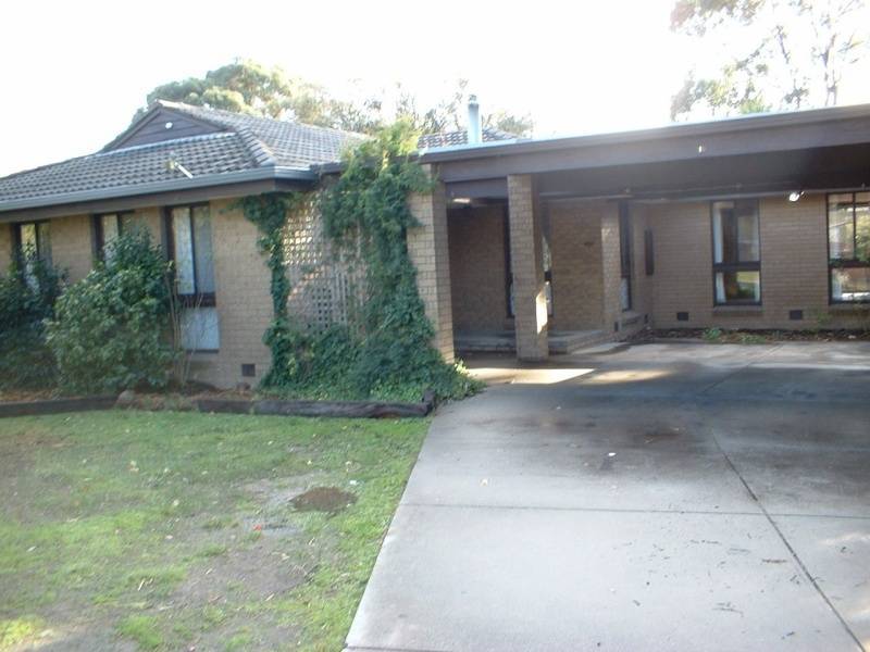 10 Gardiner Street, Gisborne VIC 3437