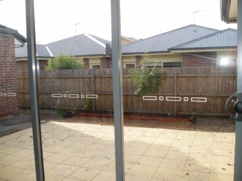 3/10 Rodney Street, Gisborne VIC 3437