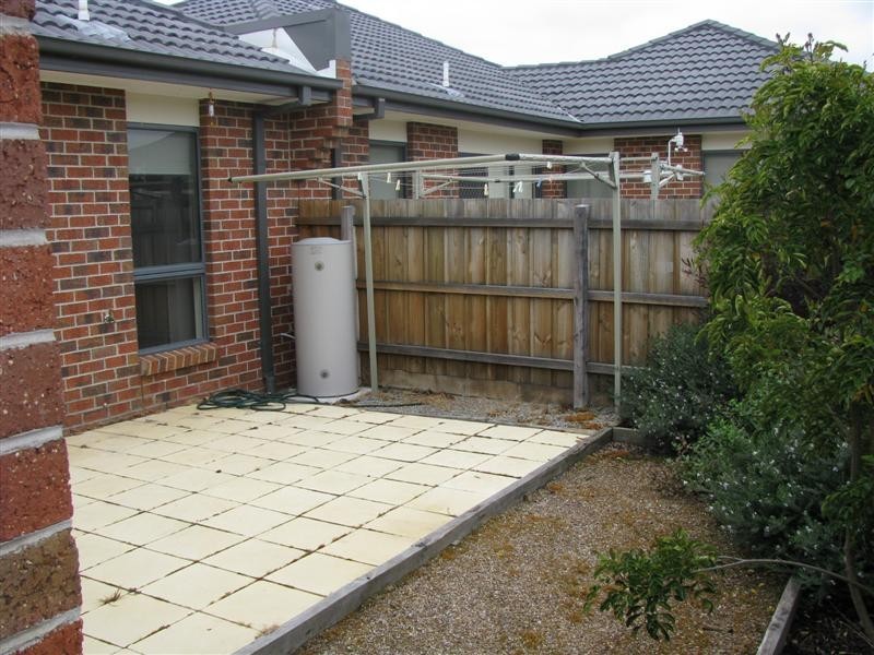 3/10 Rodney Street, Gisborne VIC 3437