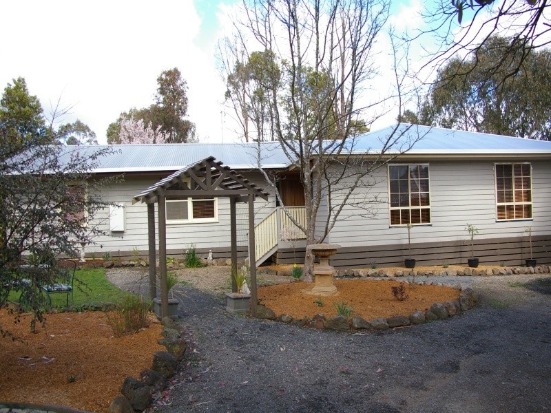 21 Timberlane, Woodend VIC 3442