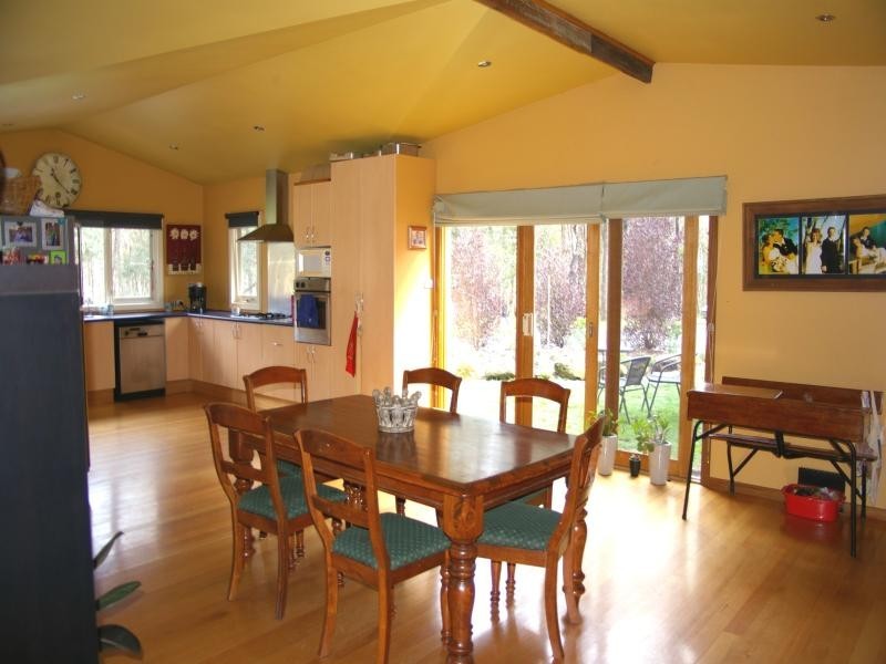 430 Ashbourne Road, Woodend VIC 3442