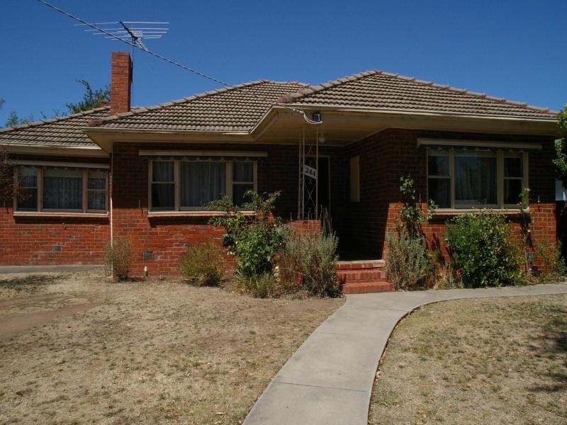 244 Station Road, New Gisborne VIC 3438