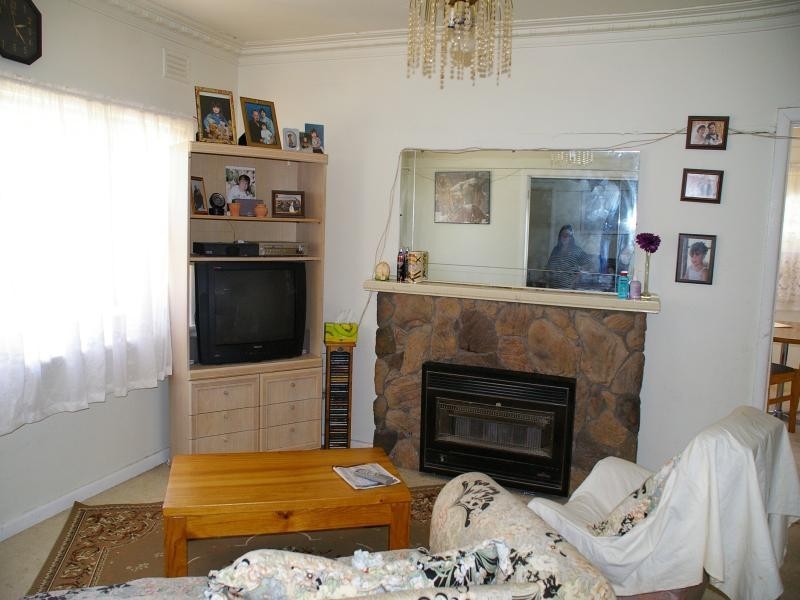 244 Station Road, New Gisborne VIC 3438