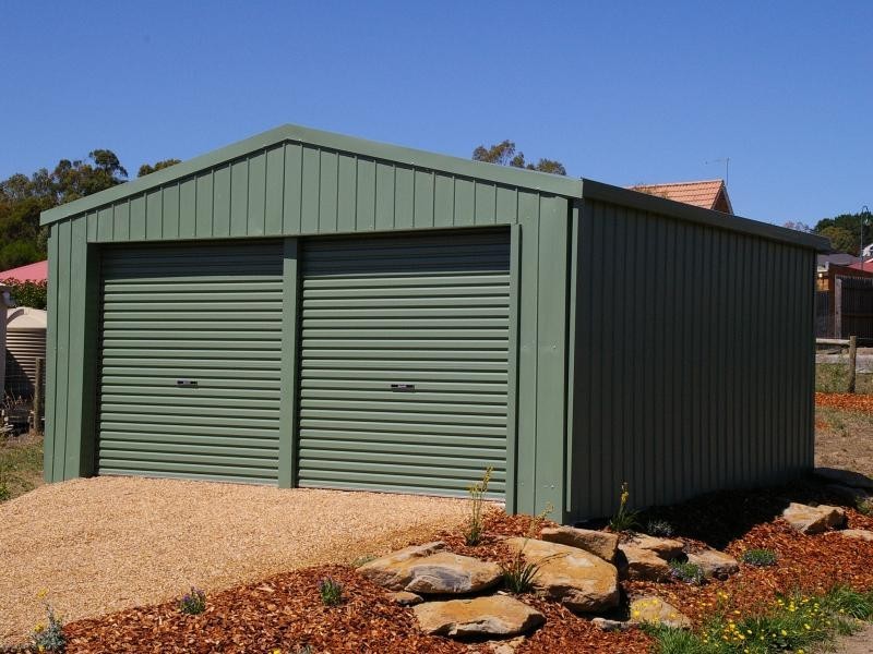 8 Glenton Court, Gisborne VIC 3437