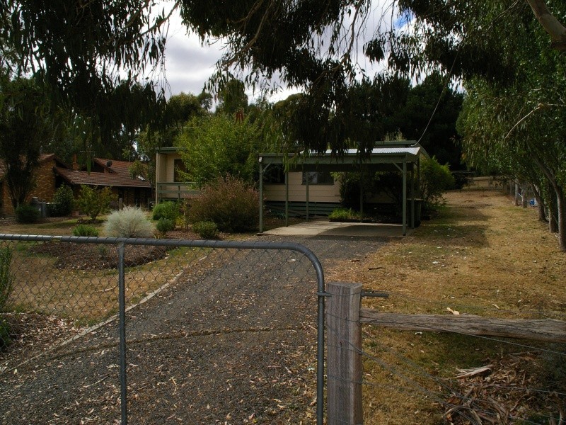 22 Timber Lane, Woodend VIC 3442