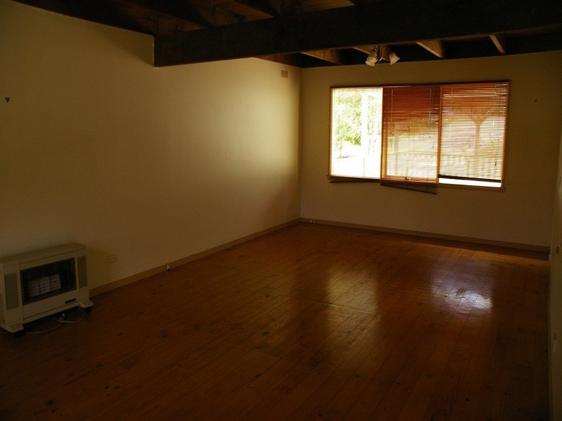 22 Timber Lane, Woodend VIC 3442