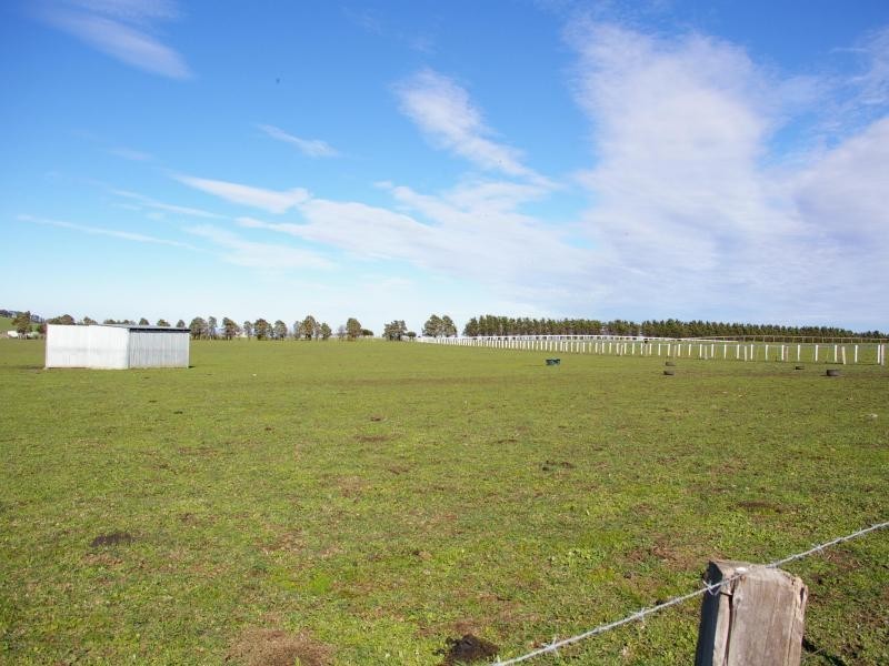 10 Namnan Way, Gisborne South VIC 3437