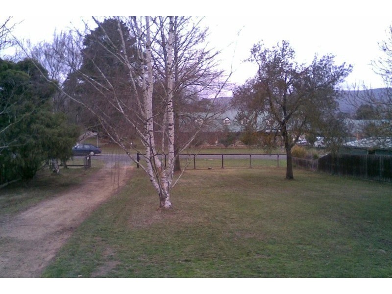 73 East Street, Woodend VIC 3442