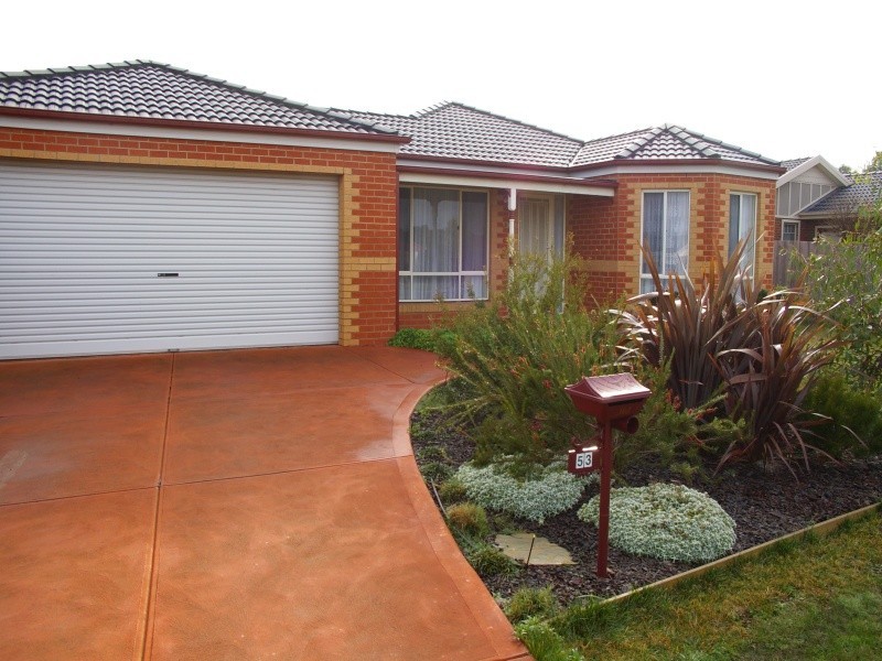53 Sunnypark Close, Gisborne VIC 3437