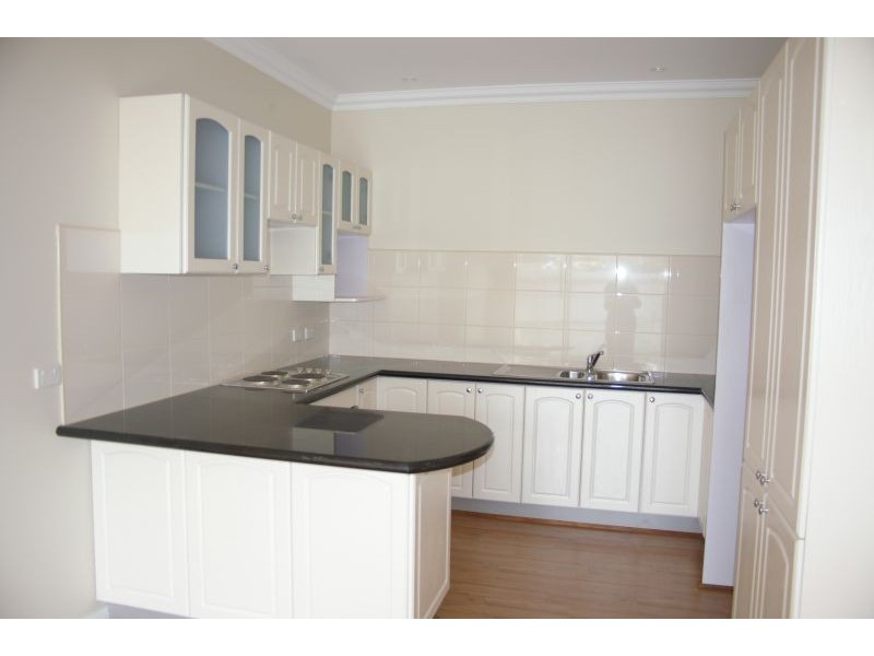 3/26  Prince Street, Gisborne VIC 3437