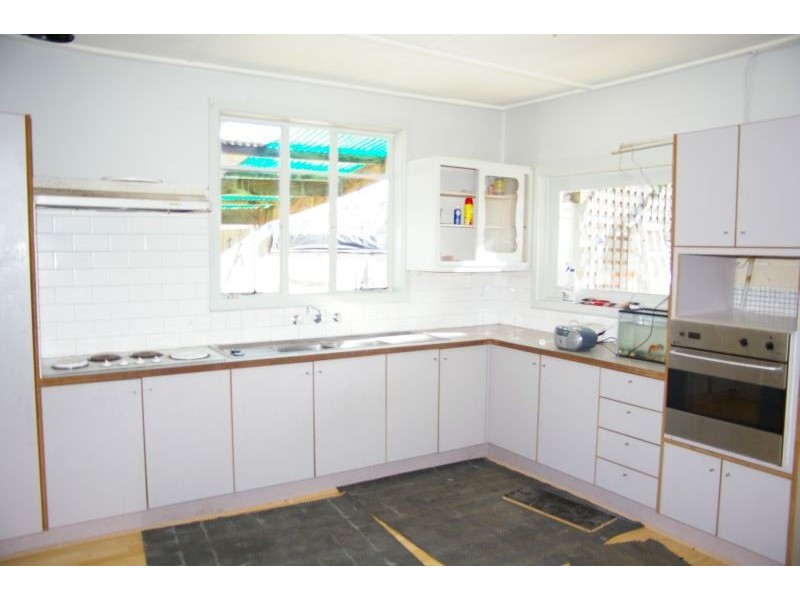 8 Melbourne Road, Gisborne VIC 3437