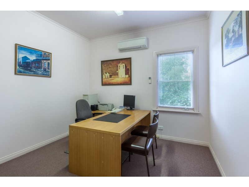 79 Aitken Street, Gisborne VIC 3437