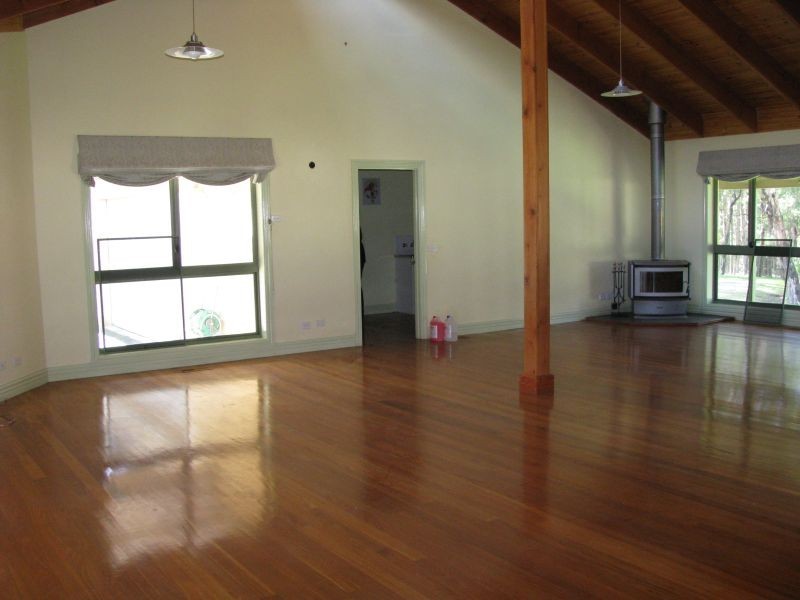 373 Ashbourne Road, Woodend VIC 3442