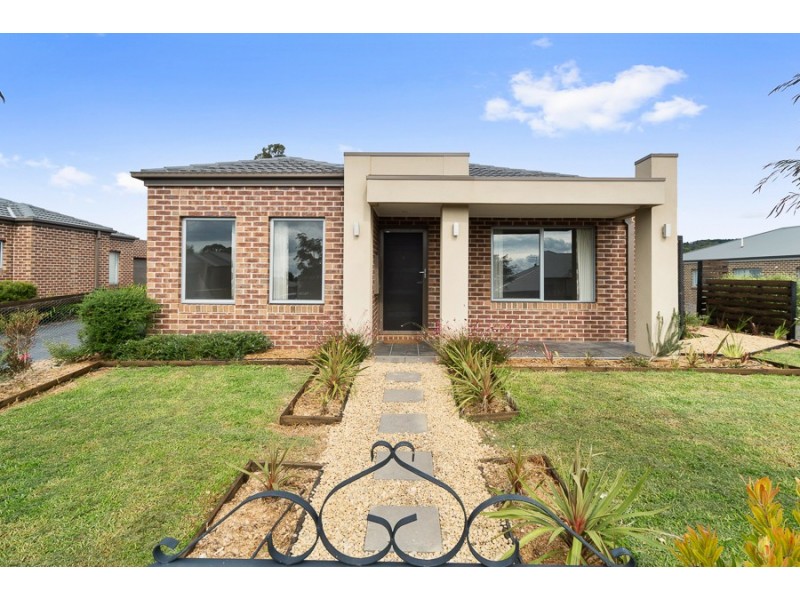 Unit 4, 7 Francis Crescent, Gisborne VIC 3437