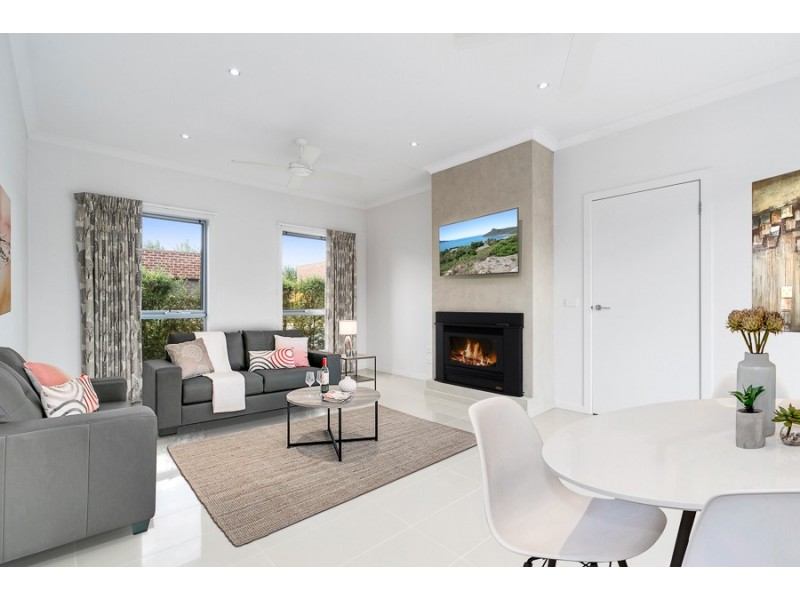 Unit 4, 7 Francis Crescent, Gisborne VIC 3437