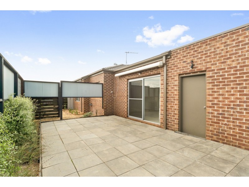 Unit 4, 7 Francis Crescent, Gisborne VIC 3437