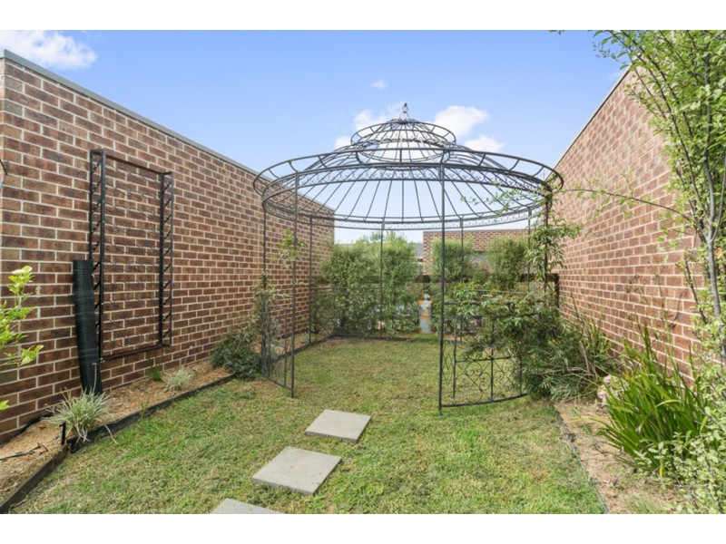 Unit 4, 7 Francis Crescent, Gisborne VIC 3437
