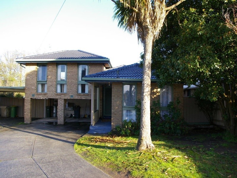 30 Grant Ave, Gisborne VIC 3437