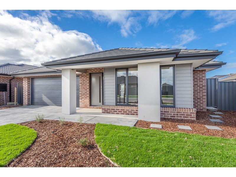 4 Bickley Street, Melton West VIC 3337