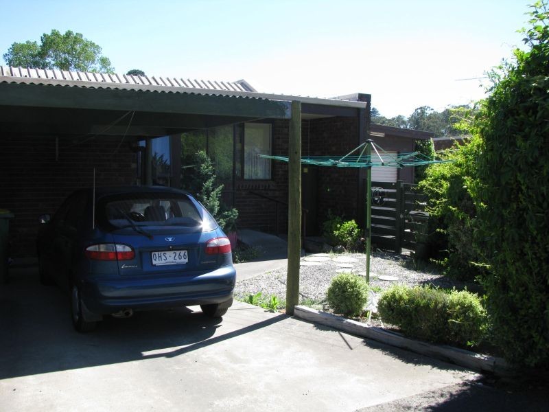 3/2  Pyke Street, Woodend VIC 3442