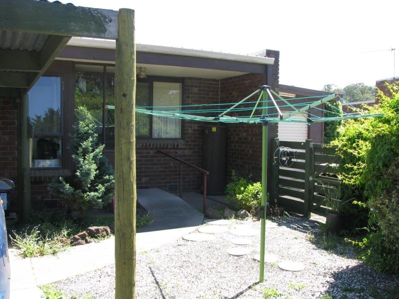 3/2  Pyke Street, Woodend VIC 3442