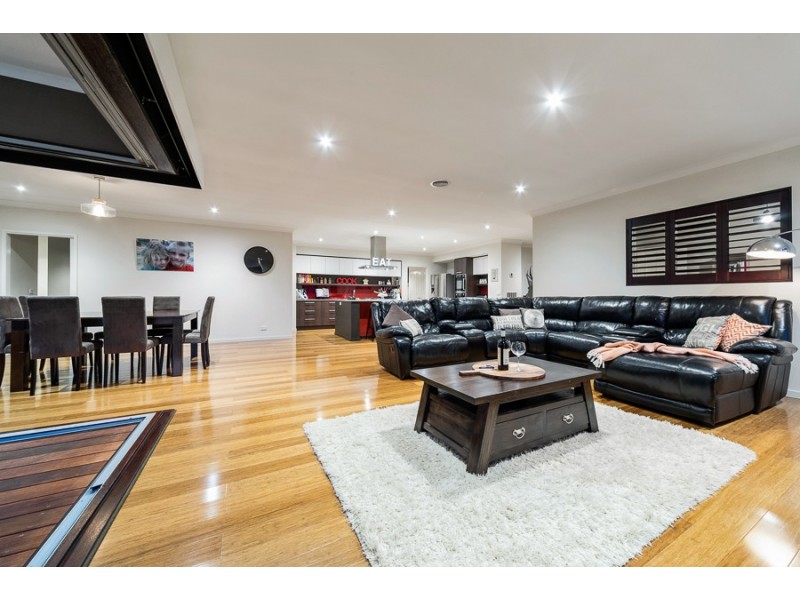 53 Bluegum Circuit, Riddells Creek VIC 3431