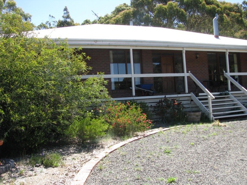 92 Hoburd Drive, Woodend VIC 3442