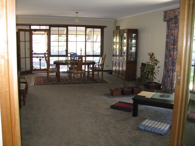 92 Hoburd Drive, Woodend VIC 3442