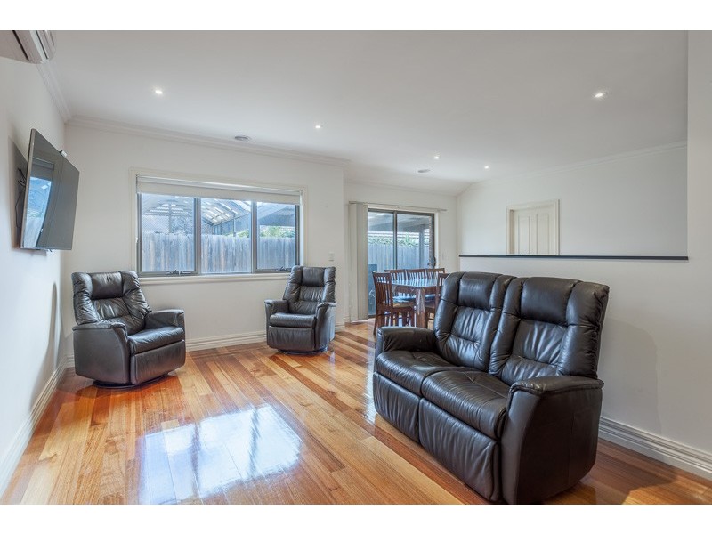 Unit 10, 9 Rodney Street, Gisborne VIC 3437