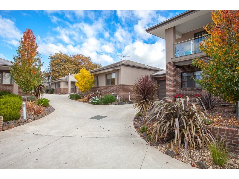 Unit 10, 9 Rodney Street, Gisborne VIC 3437