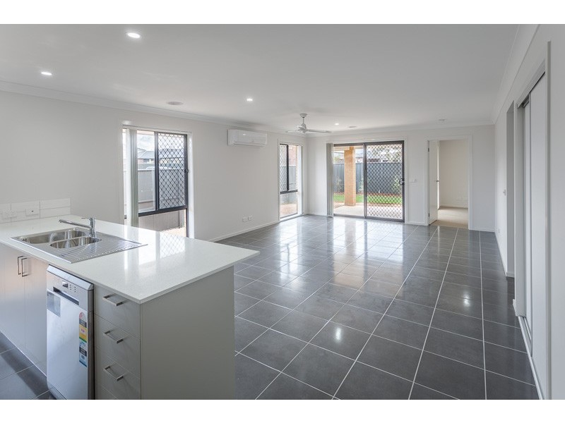 20 Bickley Street, Melton West VIC 3337