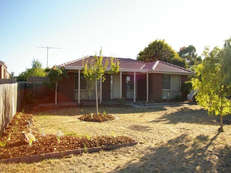 20 Scenic Crt, Gisborne VIC 3437