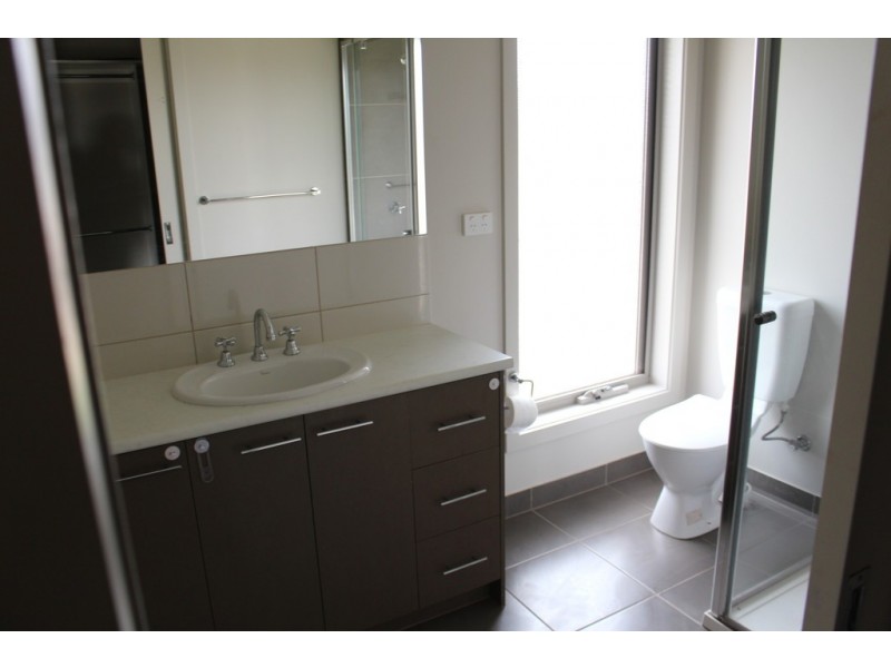 5 Lampton Way, Sunbury VIC 3429